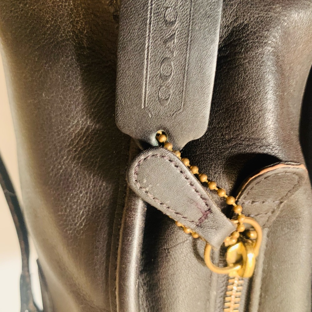 Coach Vintage Classic Compartment Shoulder/Tote Black Glovetanned Leather - Picture 5 of 13